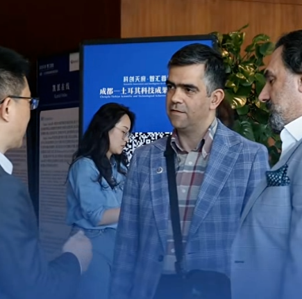 翰东亮相成都—土耳其科技对接会，智能穿戴与定位方案获海外关注